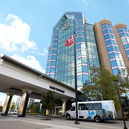 Hilton Suites Toronto-Markham Conference Centre & Spa Exterior photo